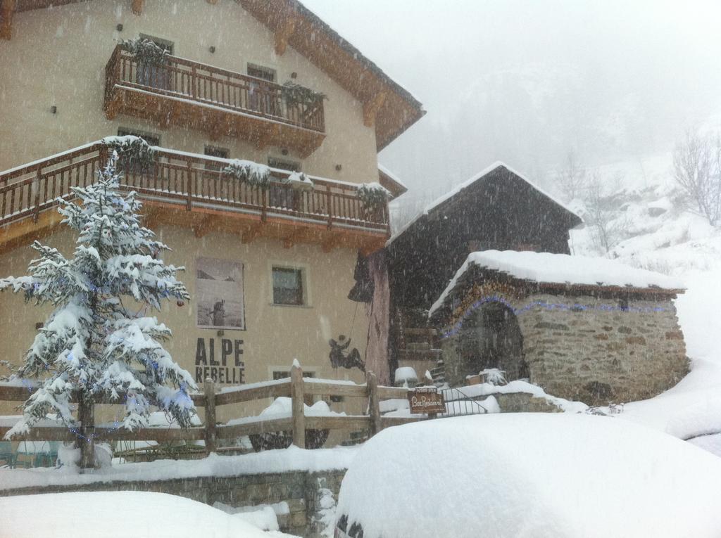 Alpe Rebelle Bed and Breakfast Bionaz Eksteriør billede